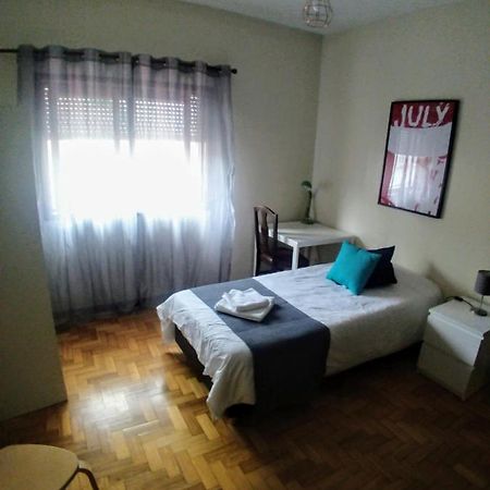 Entre Amigos Hostel Порто Екстериор снимка
