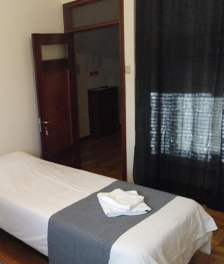 Entre Amigos Hostel Порто Екстериор снимка