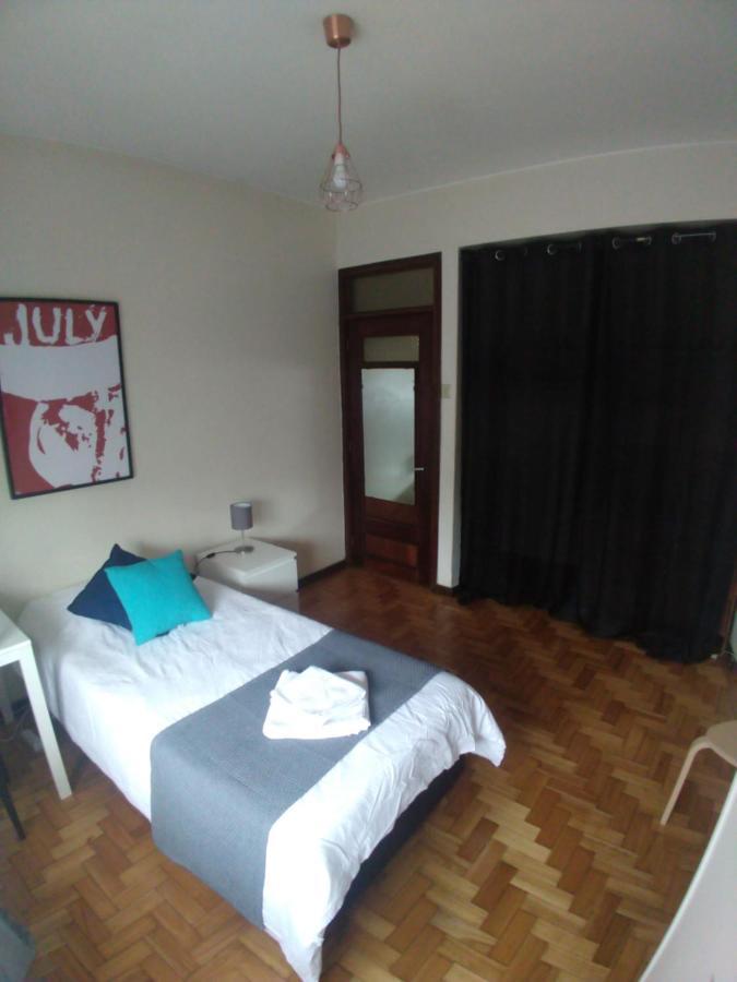 Entre Amigos Hostel Порто Екстериор снимка